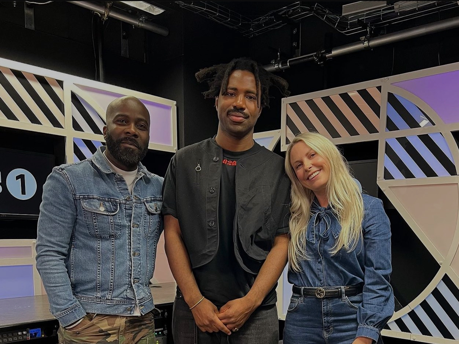 Sampha Wears A2A3: A Moment of Purpose on Stage