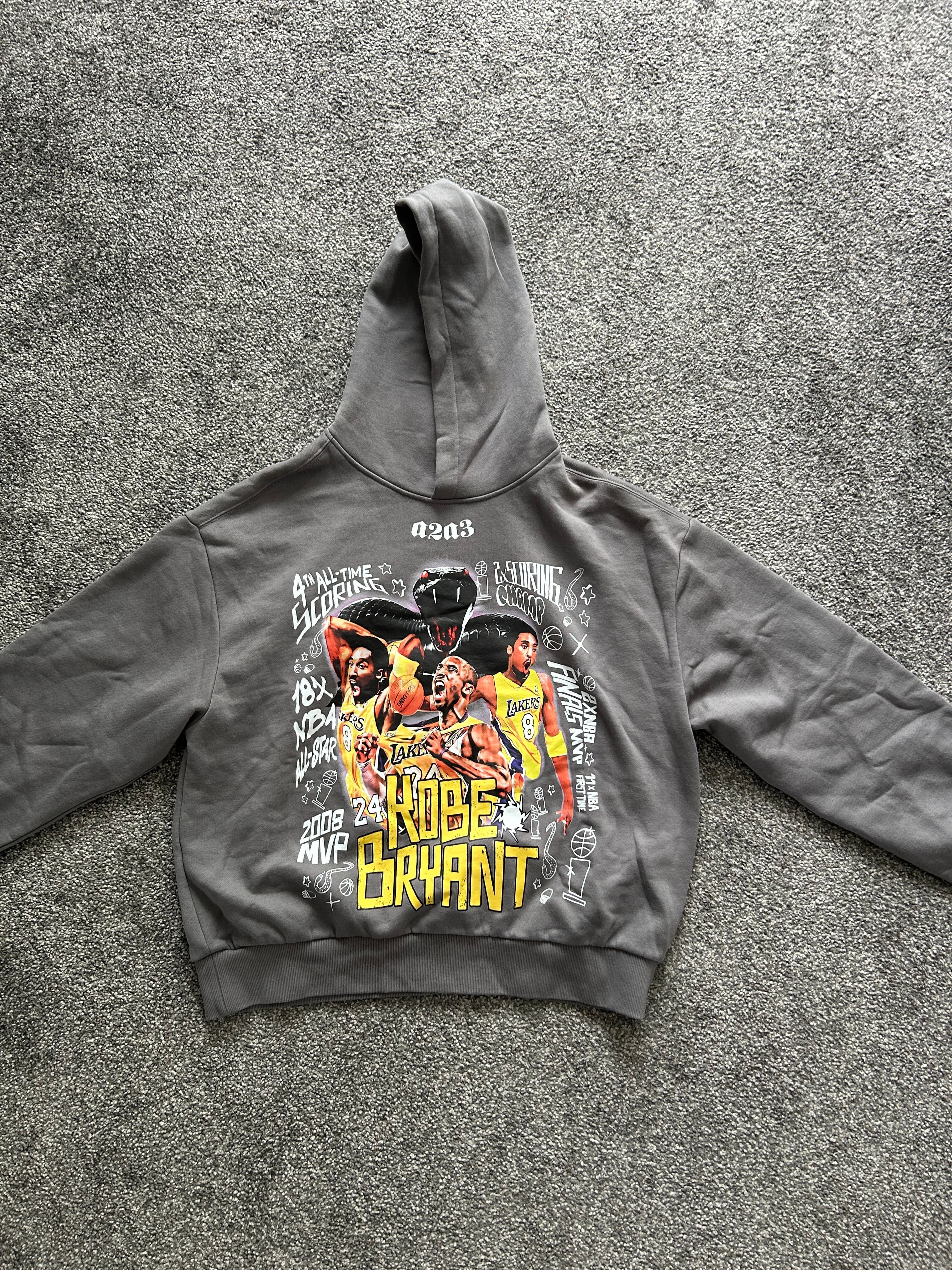 Kobe Hoodie (7 Years) L