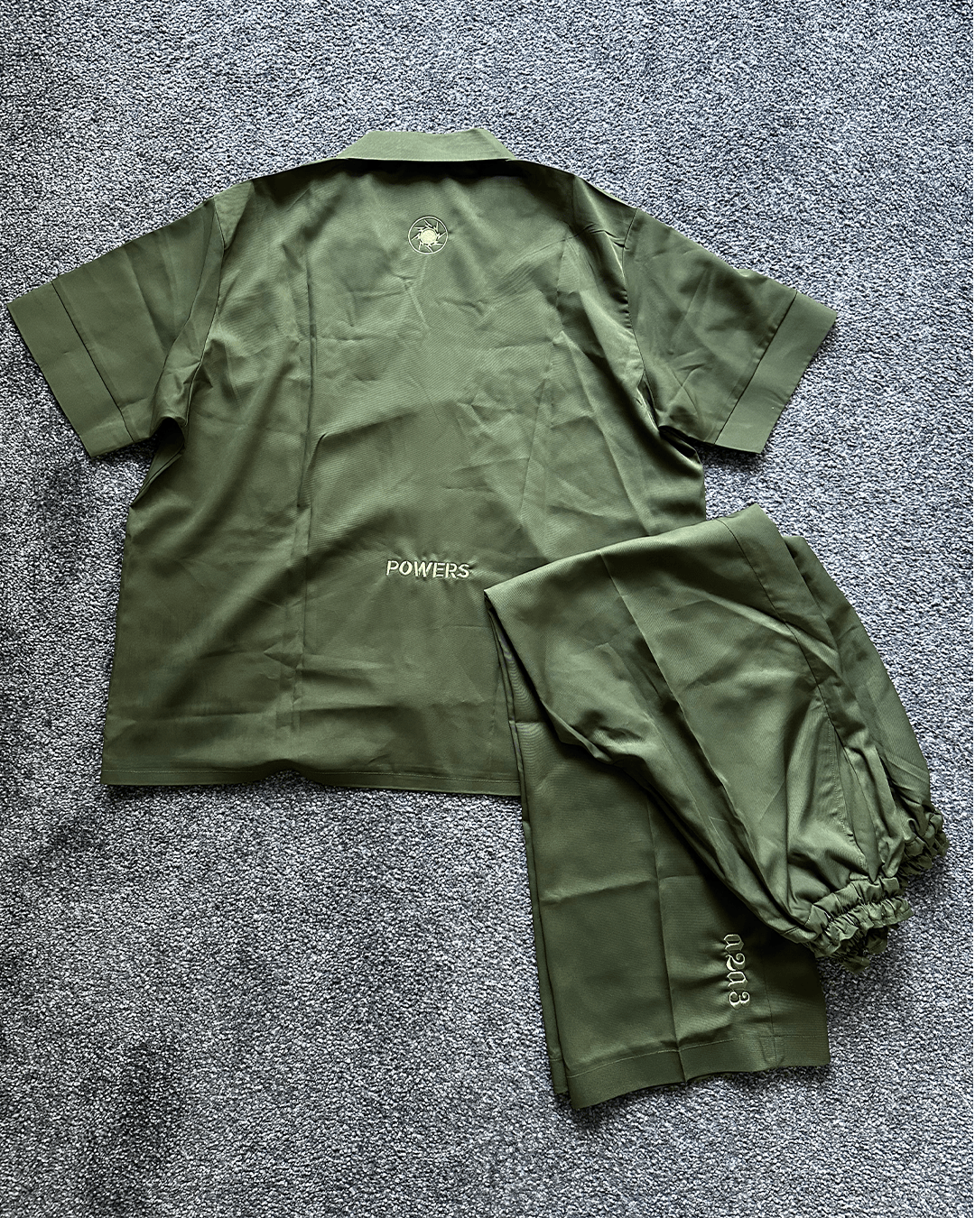 Green Two-piece (7 Years) M/L