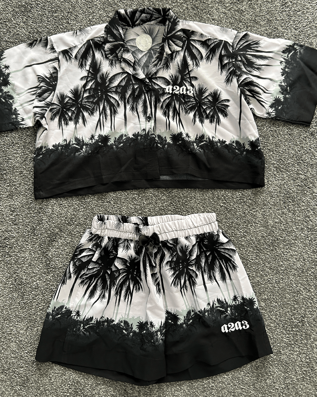 Women's Two-Piece (7 Years) - Palms M